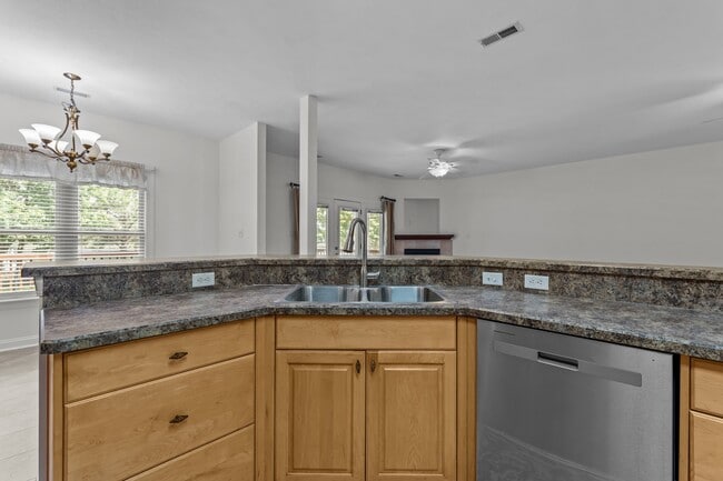 Building Photo - 2300 Greenwing Ct