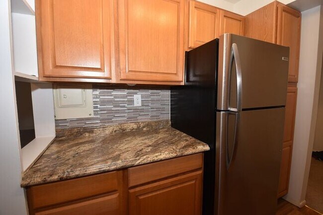 Building Photo - South Bend's Topsfield 1 bedroom Condo for...