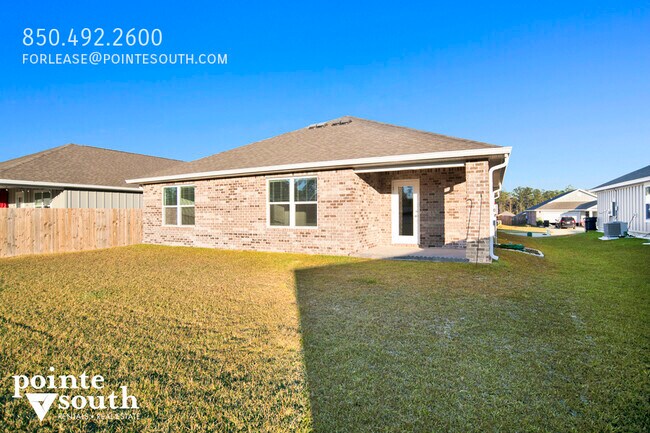 Building Photo - 32038 Lyon Rd