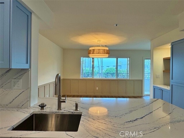 Building Photo - 230 S Catalina Ave