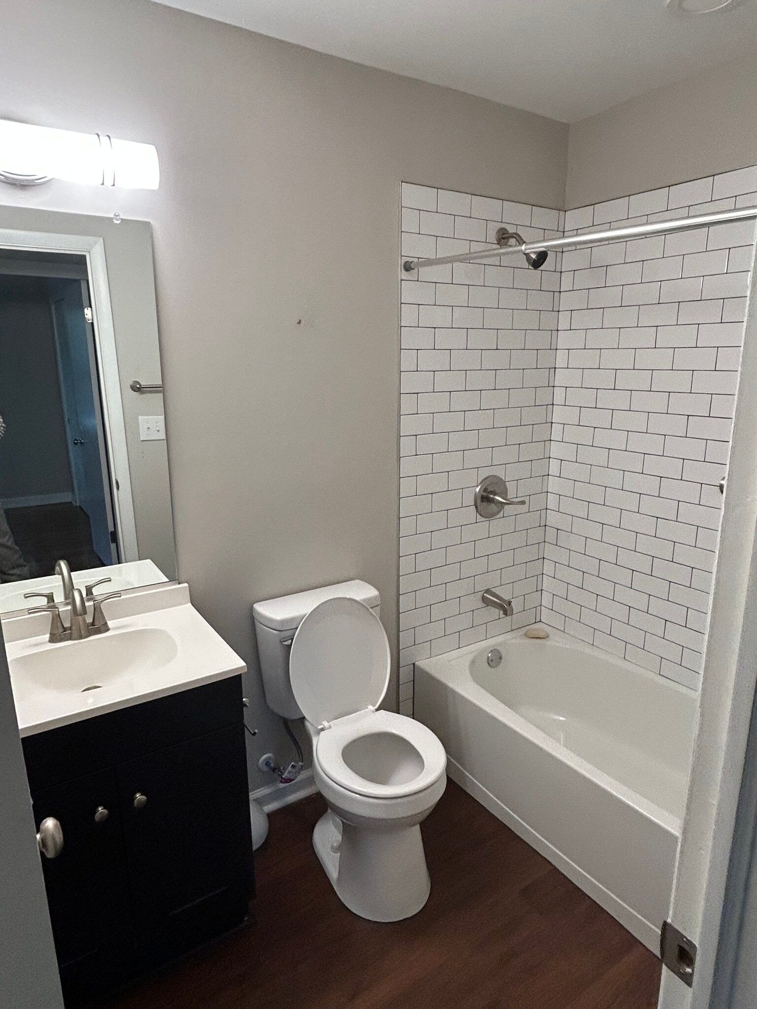 Building Photo - 2055 Fernwood Cir