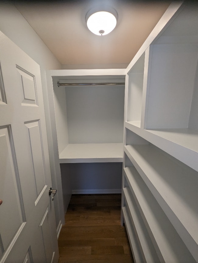 Building Photo - 2 BD Townhouse in Downtown Charleston- 1st week's Rent FREE