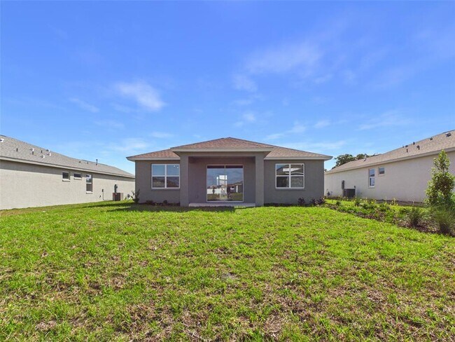 Building Photo - 5824 SW 70th Ave