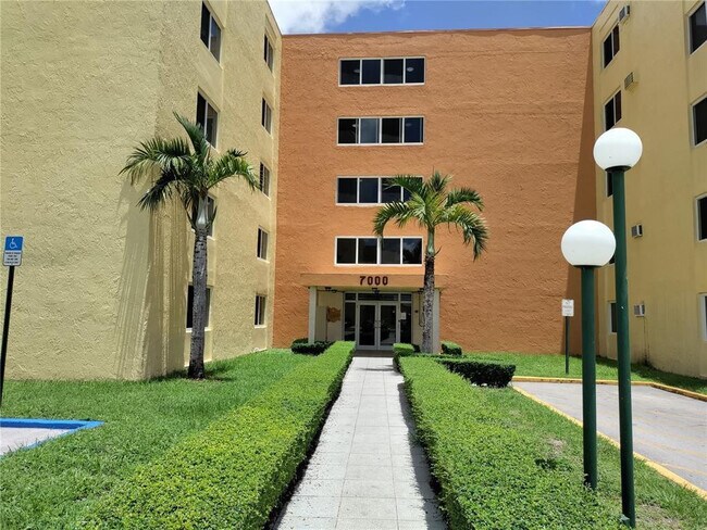 Building Photo - 7000 NW 186th St