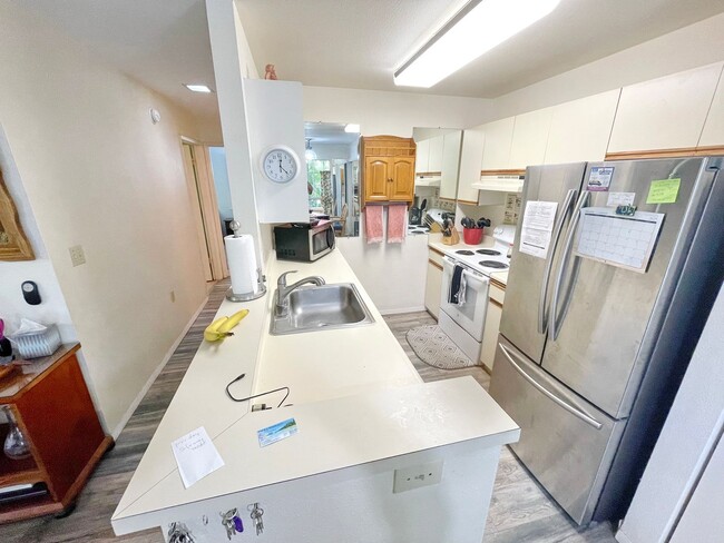 Building Photo - Charming 1BR, 1.5BA Ground Floor Condo – Fully Furnished & Move-In Ready! Seasonal Rental Availab...