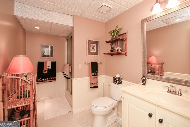 Building Photo - 1640 Lazy River Ln