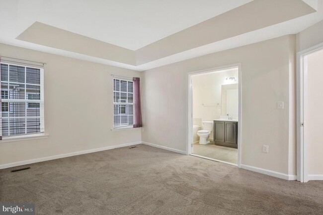 Building Photo - 1612 Fernwood Dr