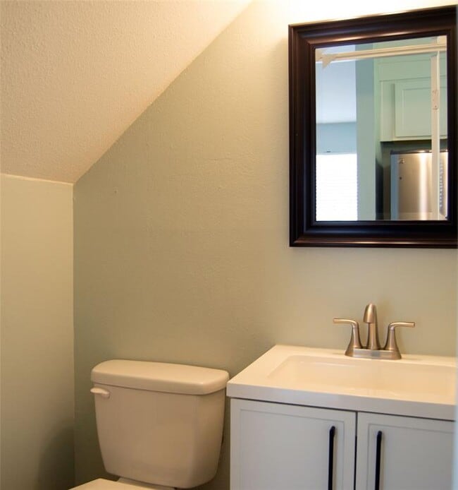 Building Photo - 2501 Autrey Dr