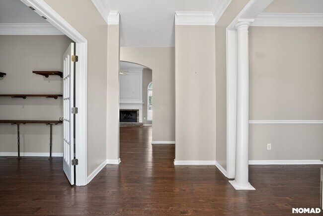 Building Photo - Spacious 4BR House in Canton