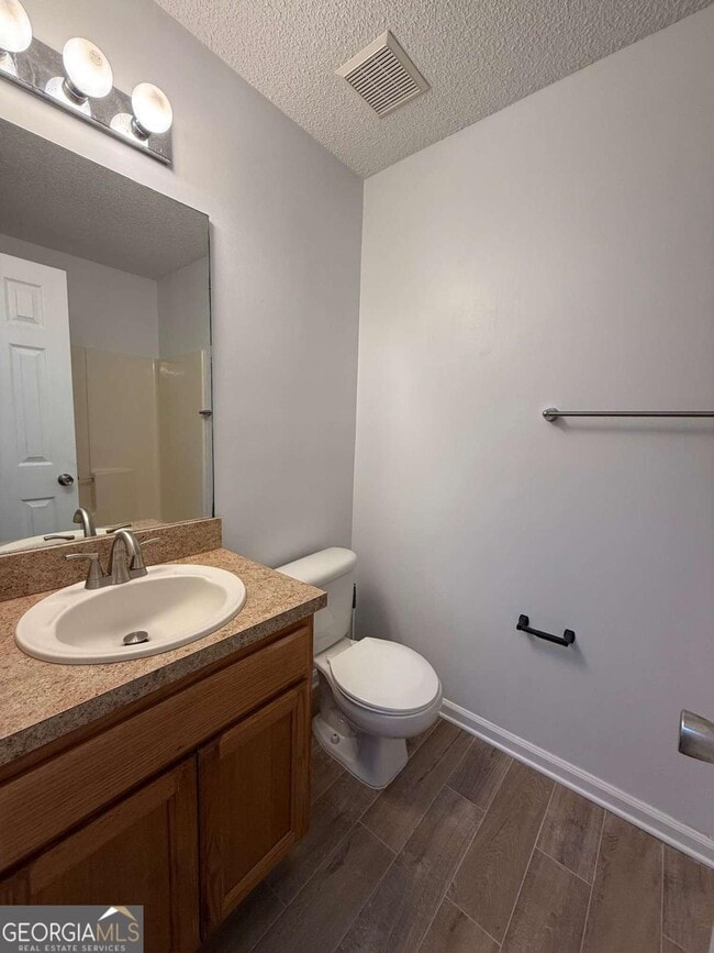 Building Photo - 105 Boxwood Ct