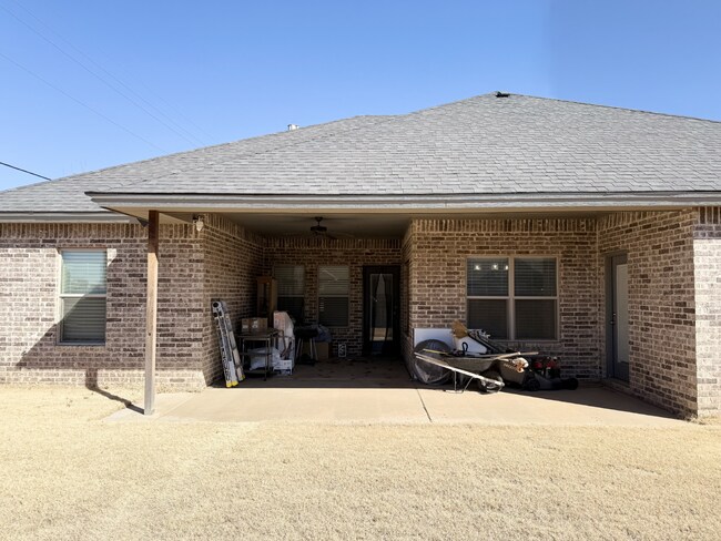 Building Photo - South Lubbock Home with Open Layout, Fireplace & Covered Patio