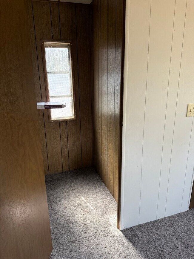 Building Photo - 14 Peach Orchard Rd