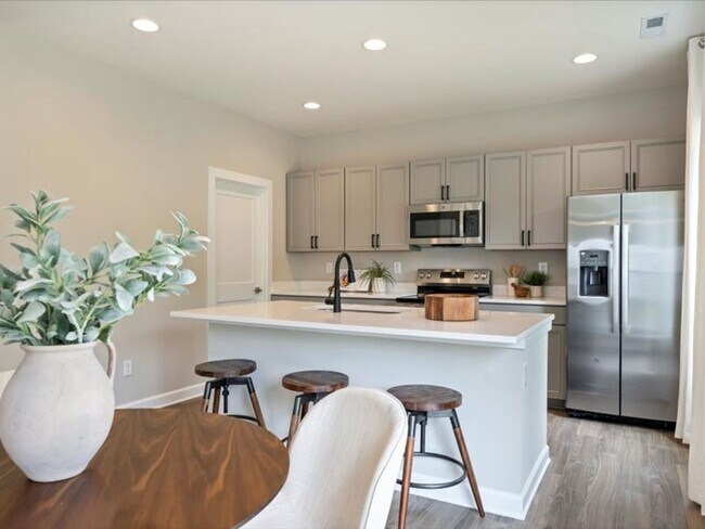 Building Photo - Modern Comfort Meets Timeless Style – Your...