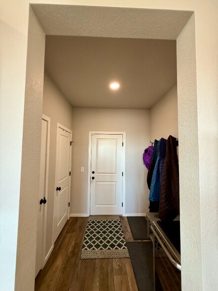 Building Photo - 450 Fairchild St