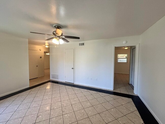 Building Photo - 2807 60th St