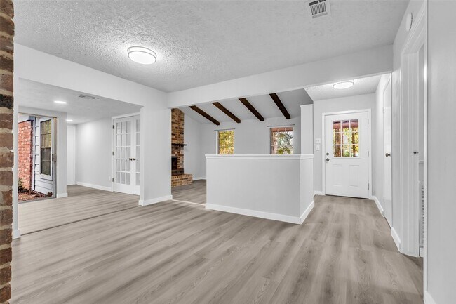 Building Photo - 11829 S Red Cedar Cir