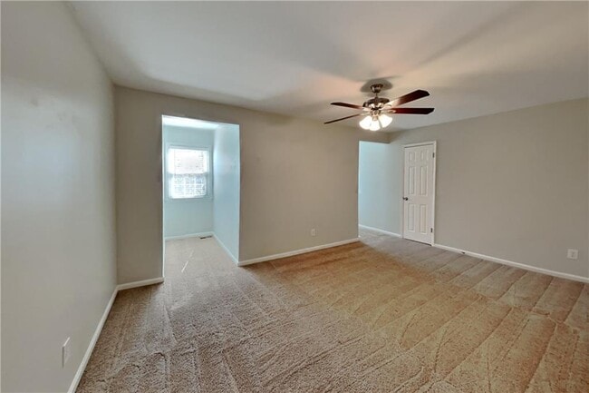 Building Photo - 210 Weatherstone Pkwy