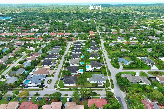 Building Photo - 17255 SW 95th Ave