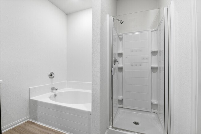 Building Photo - 11023 Hillside Creek Dr