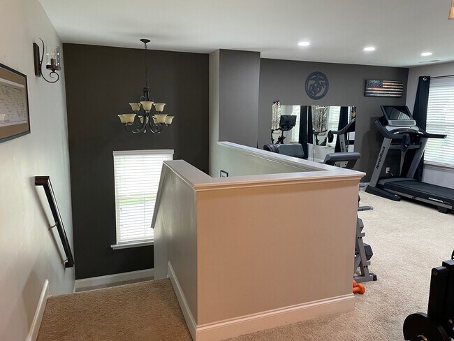 Building Photo - 30 Summit Point