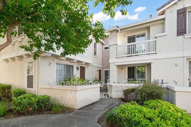 Building Photo - 4182 Glenwood Terrace