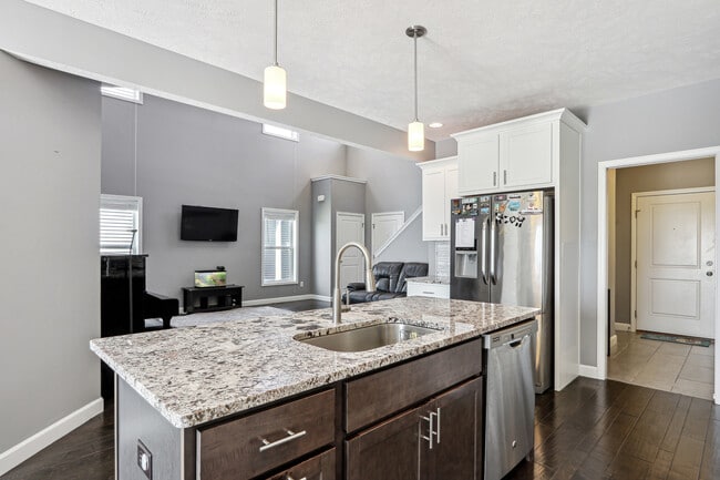 Building Photo - 4533 Nicklaus Dr