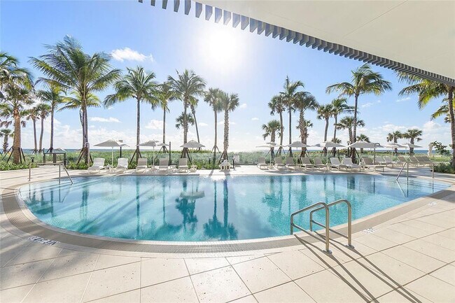 Building Photo - 1116 N Ocean Blvd