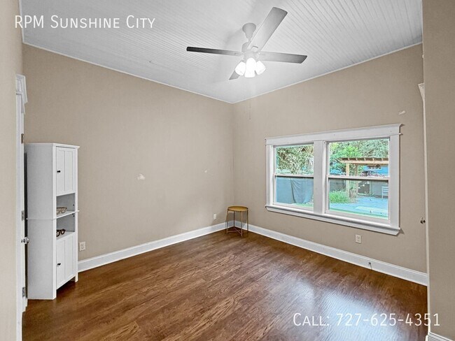 Building Photo - 1515 E 31st Ave