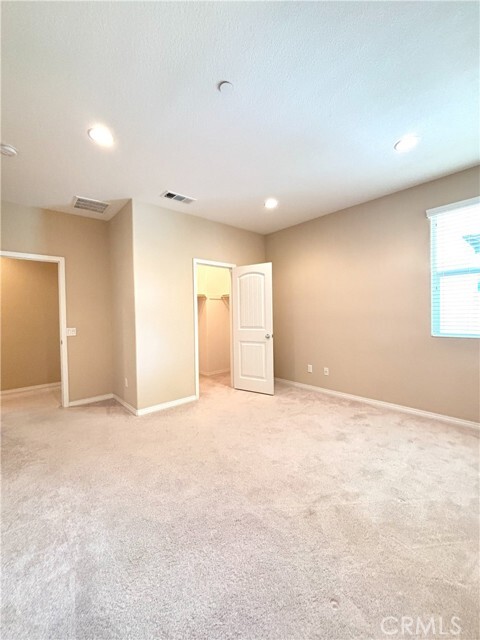 Building Photo - 7450 Silver Saddle Ct