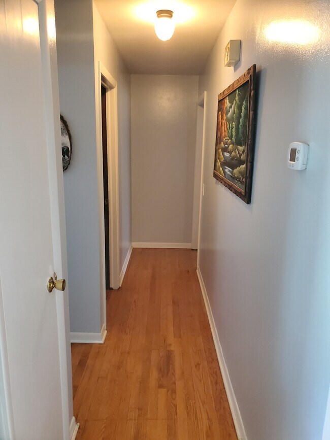 Hall - 4402 Dwight Dr