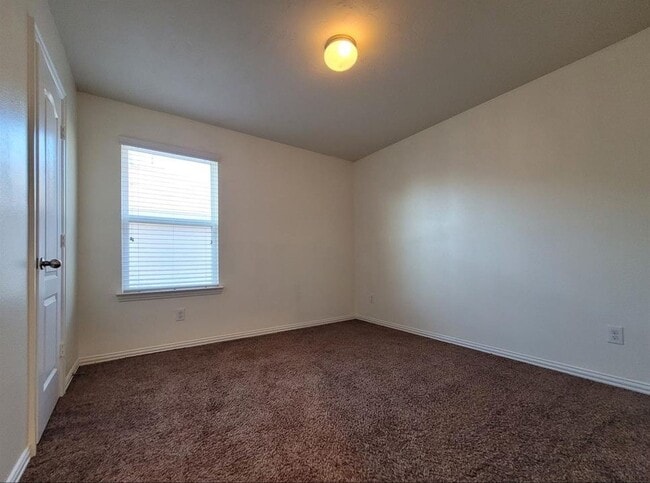 Building Photo - 3410 Hunter's Canyon