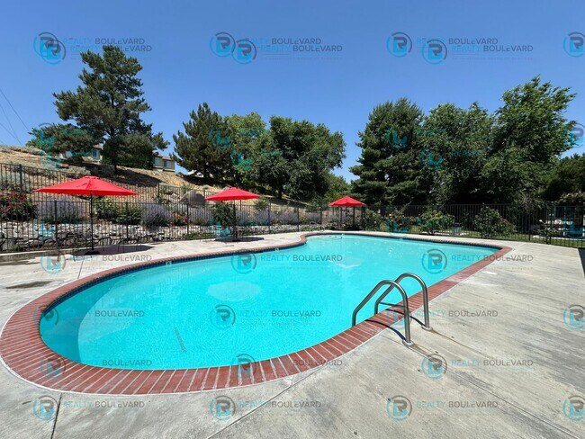 Building Photo - 3909 Clear Acre Ln
