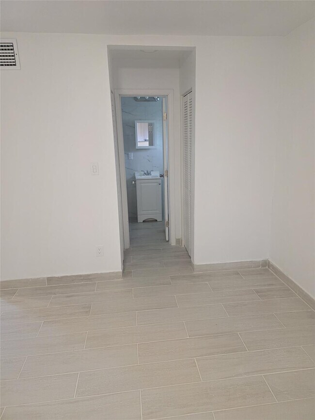 Building Photo - 301 Pennsylvania Ave