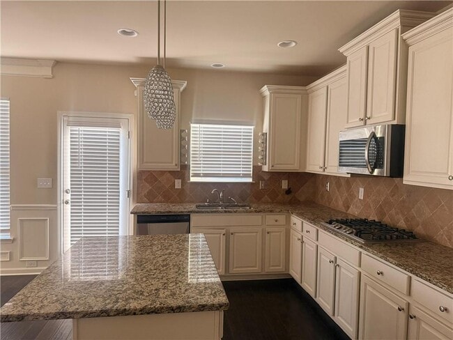 Building Photo - 1013 Autumn Dr