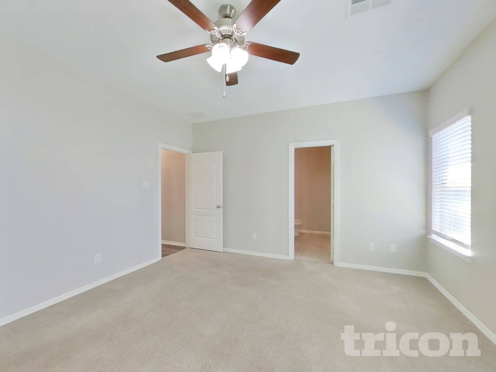 Building Photo - 20010 Northpark Oak Ln