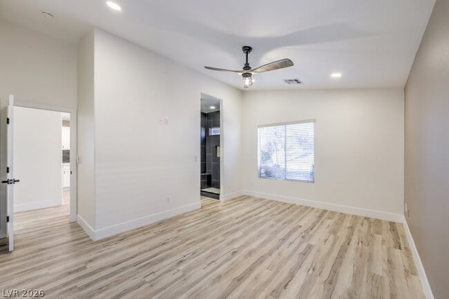 Building Photo - 3227 Velvet Rose St