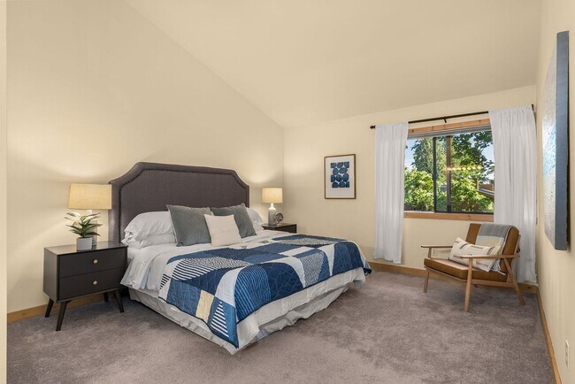 Building Photo - 2Bd/2Ba Kirkland Condo