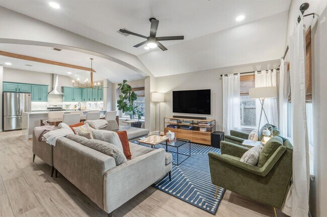 Building Photo - 10204 Wind Cave Trail