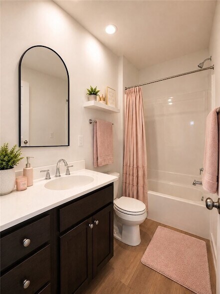Building Photo - 307 Palisade Wy