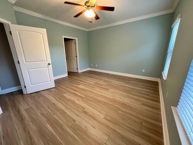 Building Photo - 55 N Knightsbridge Ct