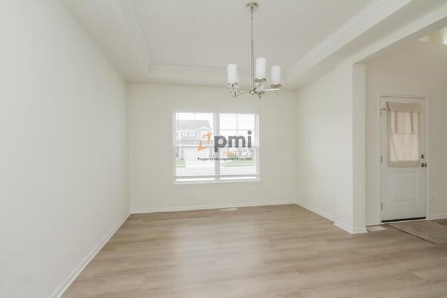 Building Photo - 6643 Prairie Rose Dr