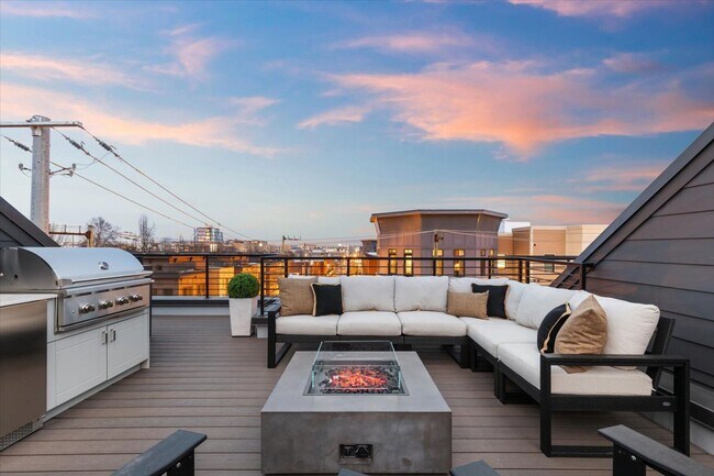 Building Photo - The Best Address in Germantown — Fully Furnished Executive Townhome, Move-In Ready | $8,995/Mo