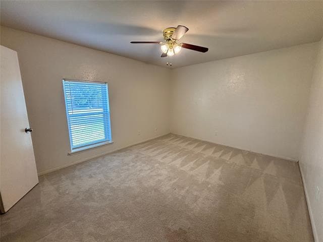 Building Photo - 1237 N Knowles Dr