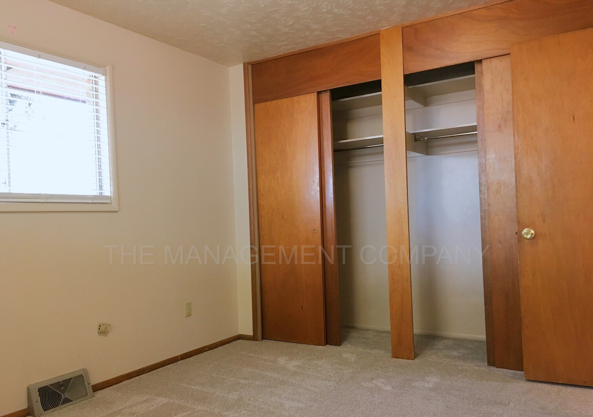 Building Photo - 230 Richardson Dr