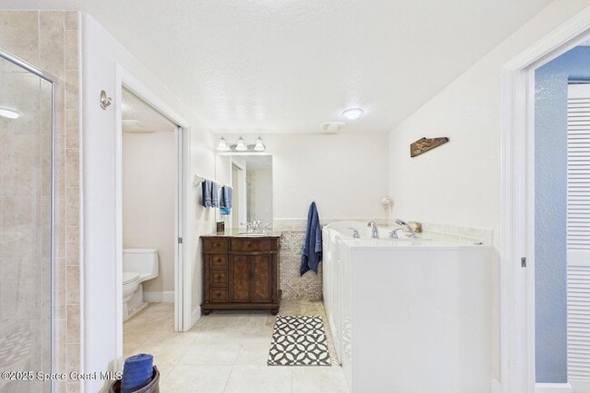 Building Photo - 807 Mystic Dr