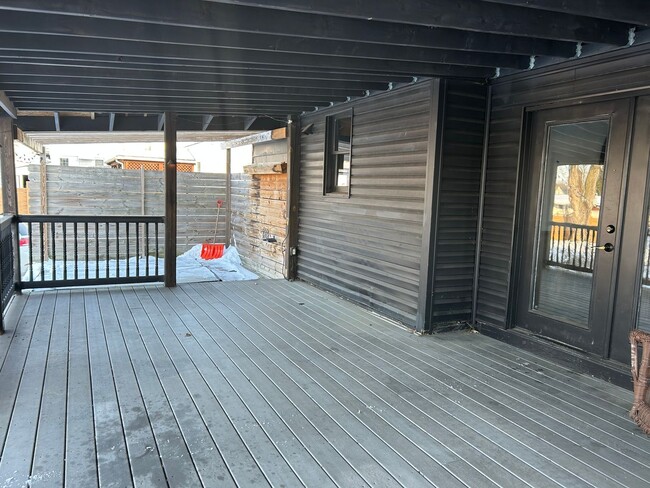 Building Photo - Stunning 5-bedroom in Conestoga Valley School District