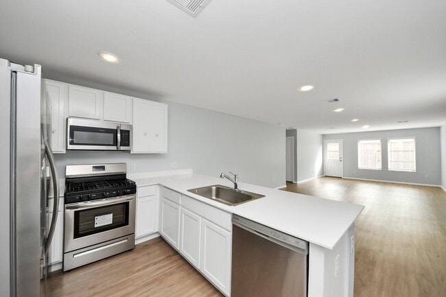 Building Photo - 9014 Estes Lks Dr