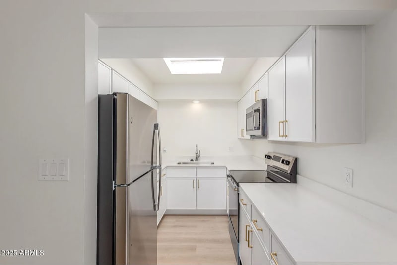 Building Photo - 4235 N 13th Pl