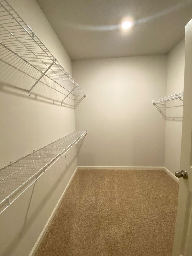 Building Photo - 4 bedroom 2 bath in Somerville built in 2023