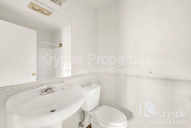 Building Photo - 175 Lighthouse Dr